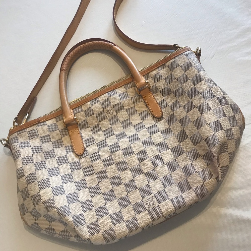 Authentic Louis Vuitton Damier Riviera PM